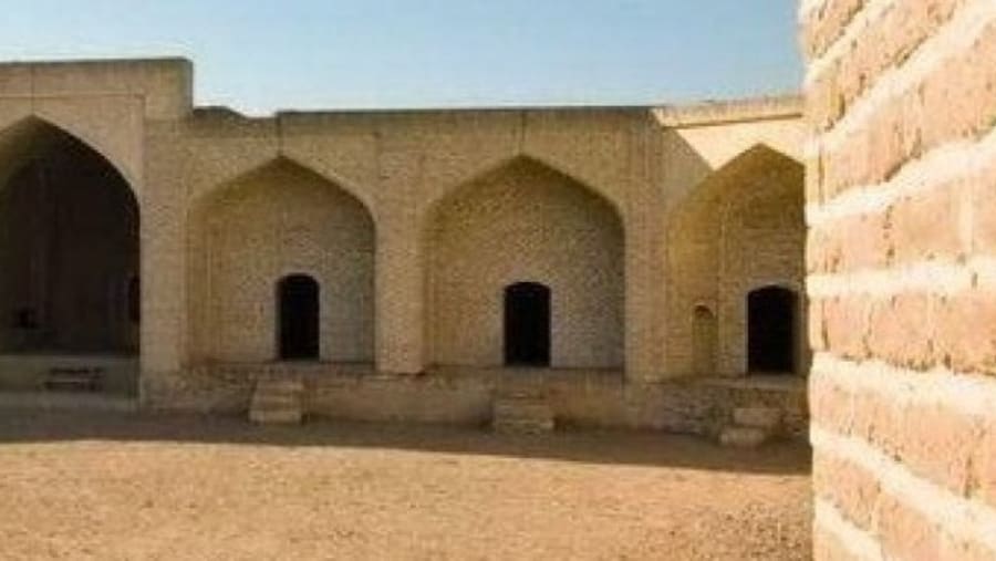 Tour Maranjab Desert in Iran
