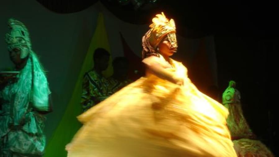 Watch the African Godess Oxum