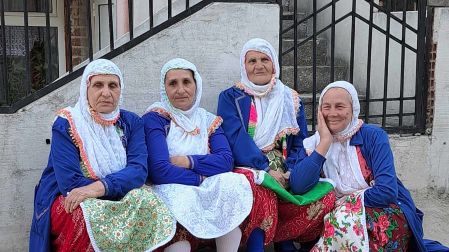 Women of Robnovo village