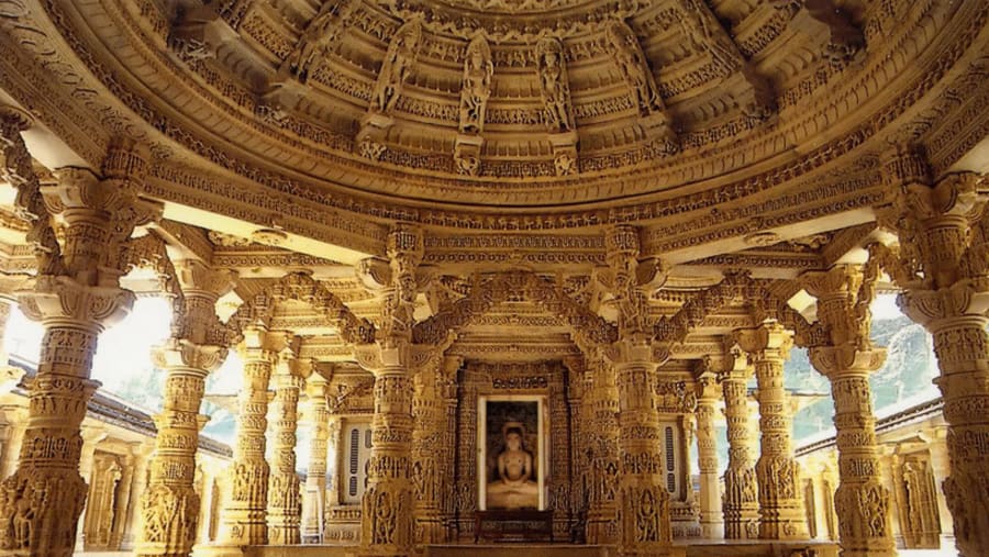 Visit the magnificent Dilwara Jain Temples in India