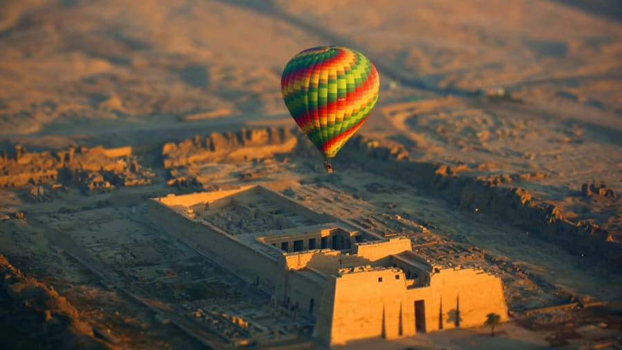 Adventure Hot Air Balloon Ride Tour in Luxor