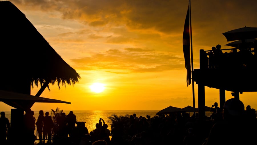 Enjoy sunset at the Negril Beach