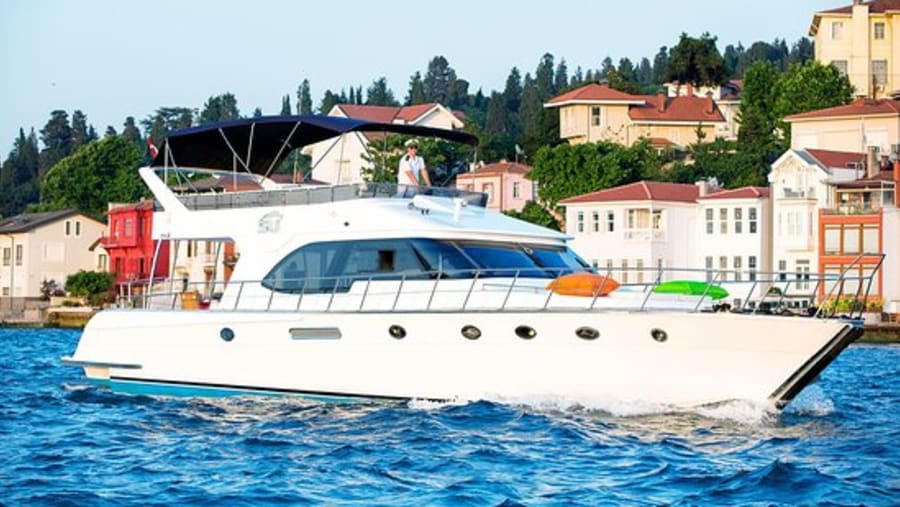 Private Yacht On The Bosphorus