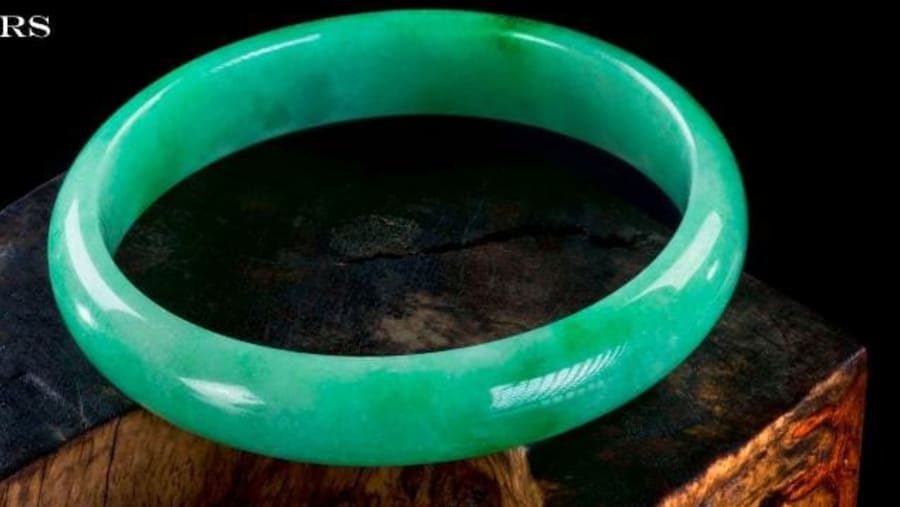 Get to see Imperial Jade Bracelet in Yangon