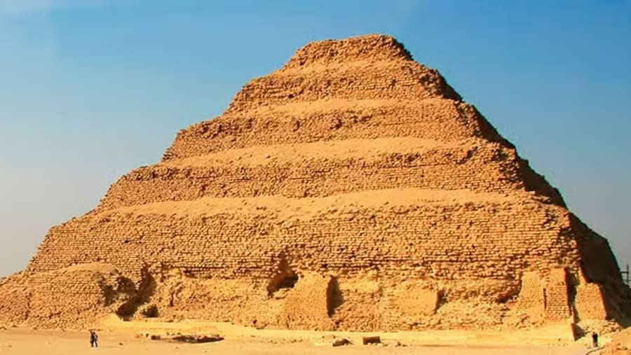 Pyramids Tour in Giza