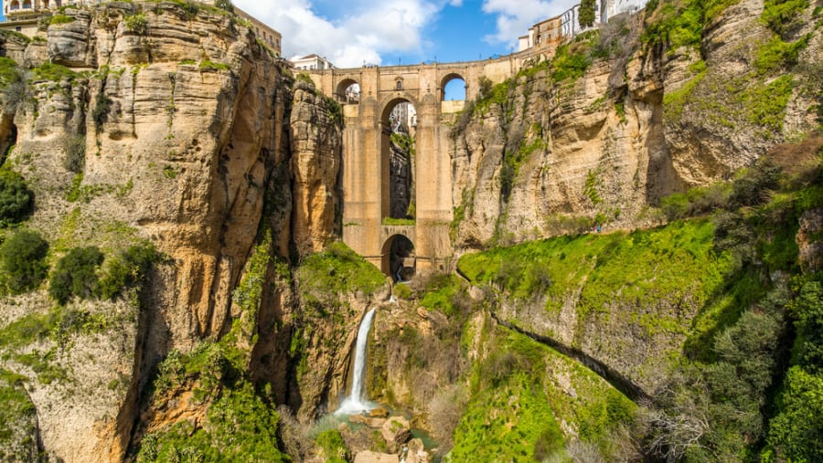 See the Exquisite Puente Nuevo