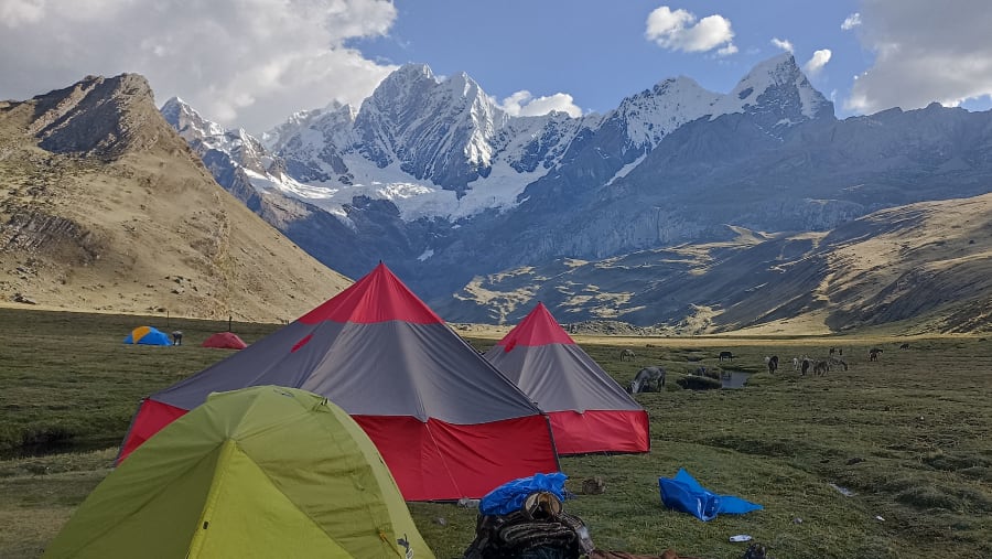 Cordillera Huayhuash Camping