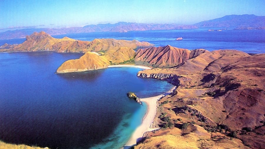 Enjoy the tour to Komodo Islands