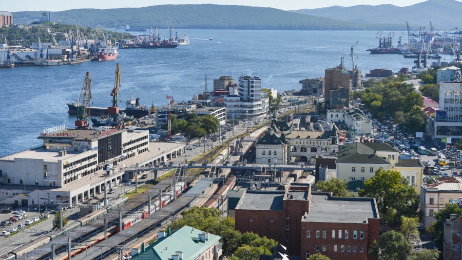 Sea port