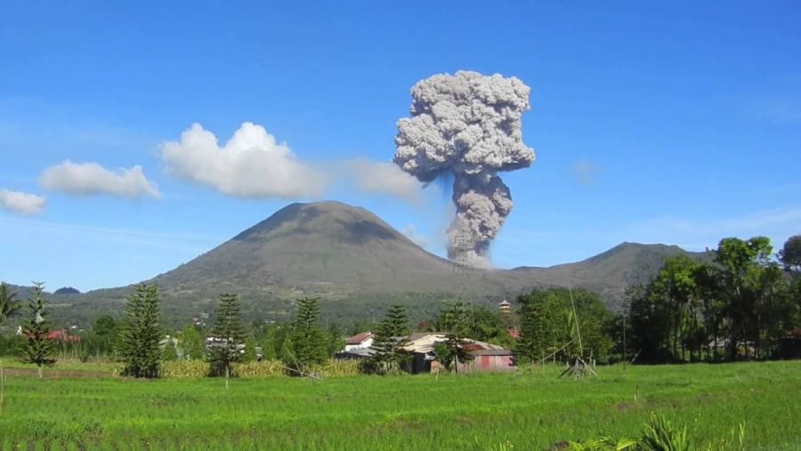 View the Gorgeous Mount Lokon
