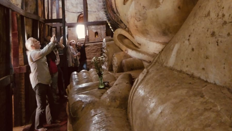 Buddha statue