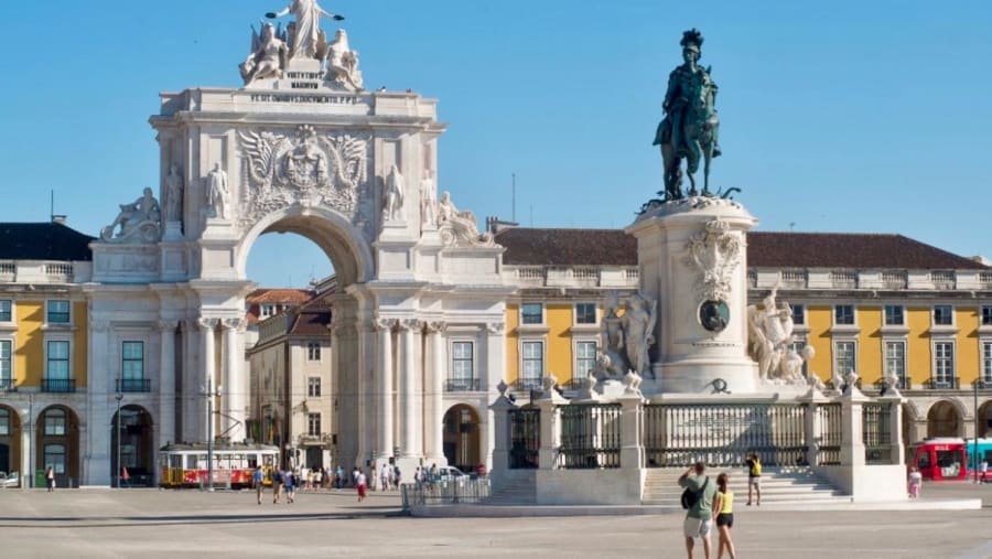 Comercio Square