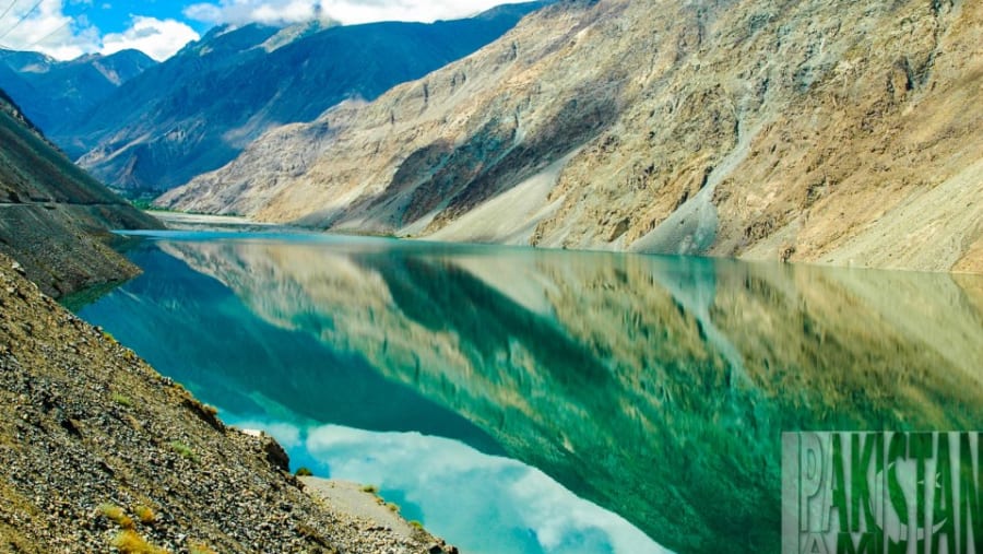 Satpara Lake