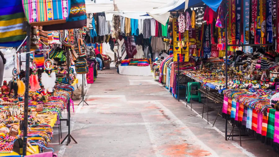 Plaza de Ponchos