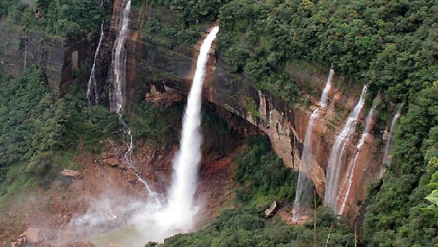 Nohkalikai Falls, Cherrapunji