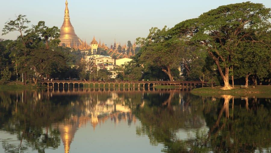 Kandawgyi Lake