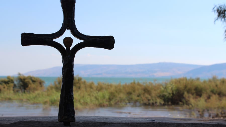 Discover the religious undertones throughout the city on this one-day tour