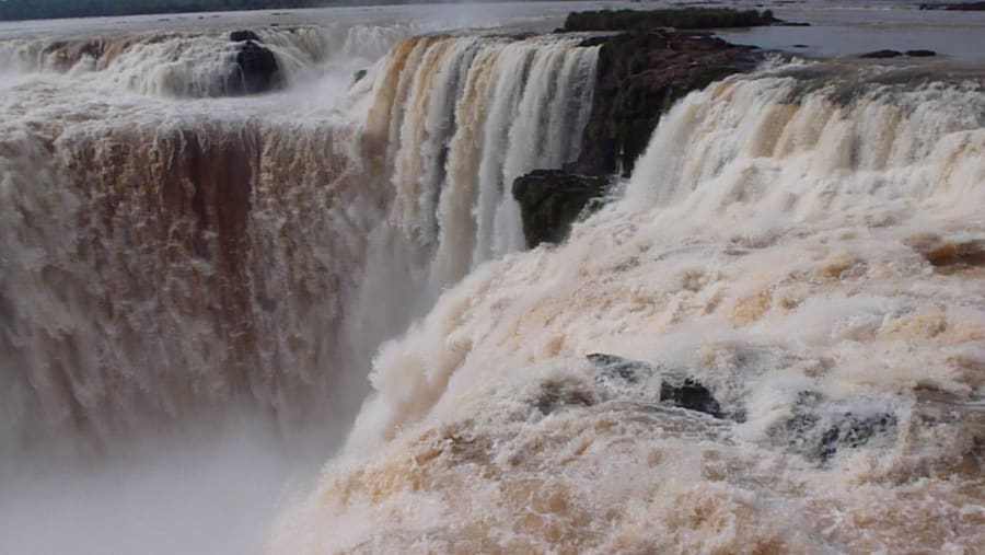 Tour the Iguazu Falls of Argentina