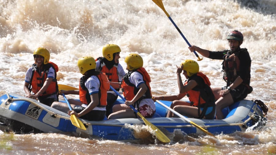 WHITE WATER RAFTING