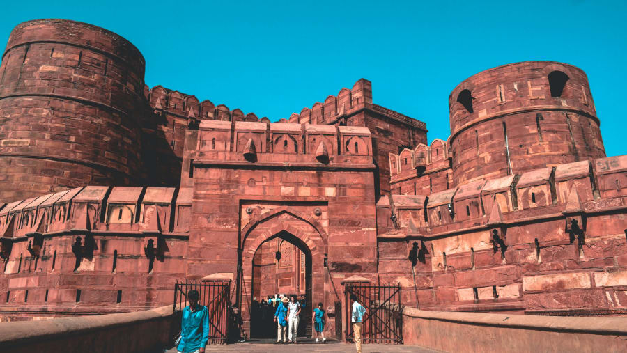 Tour the Agra Fort
