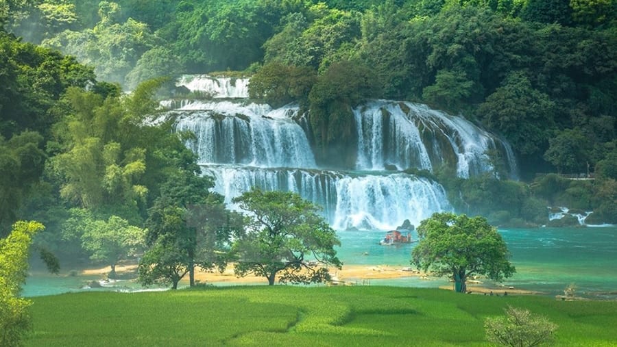 Ban Gioc Waterfall