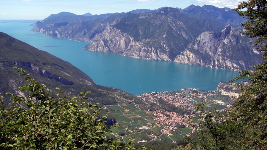 Marvel at the Beautiful Garda Lake