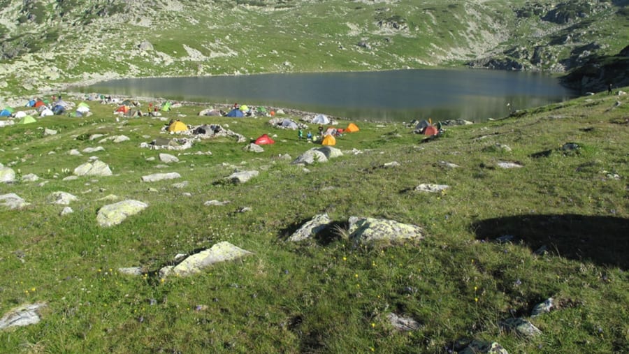 Tents near Bucura lake