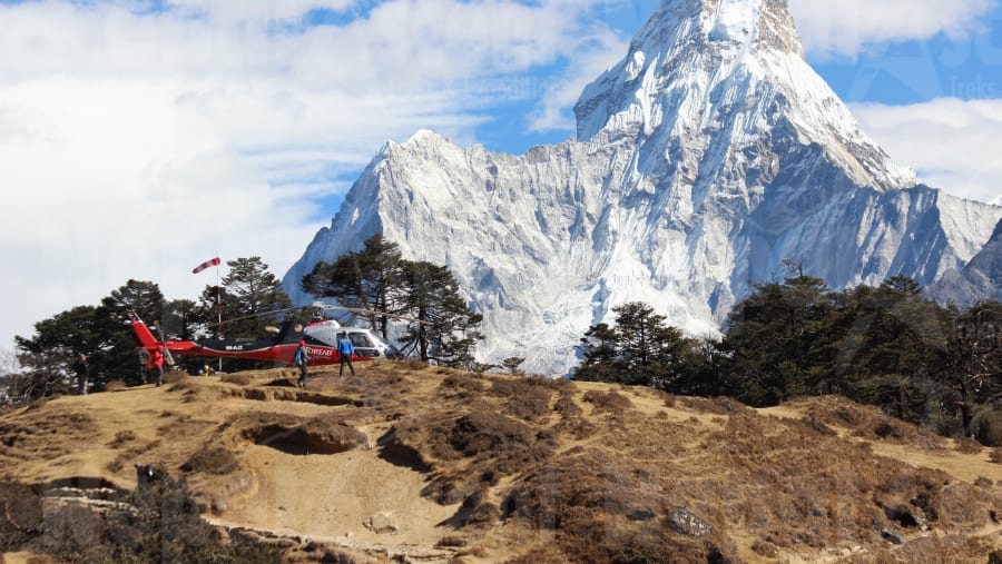 Everest and Amadublam