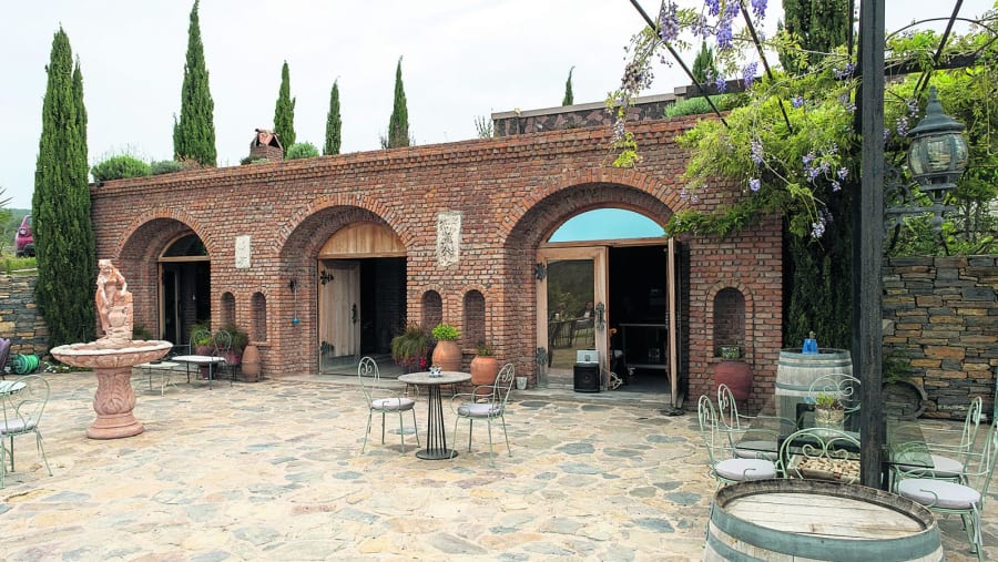 Karnas Vineyards