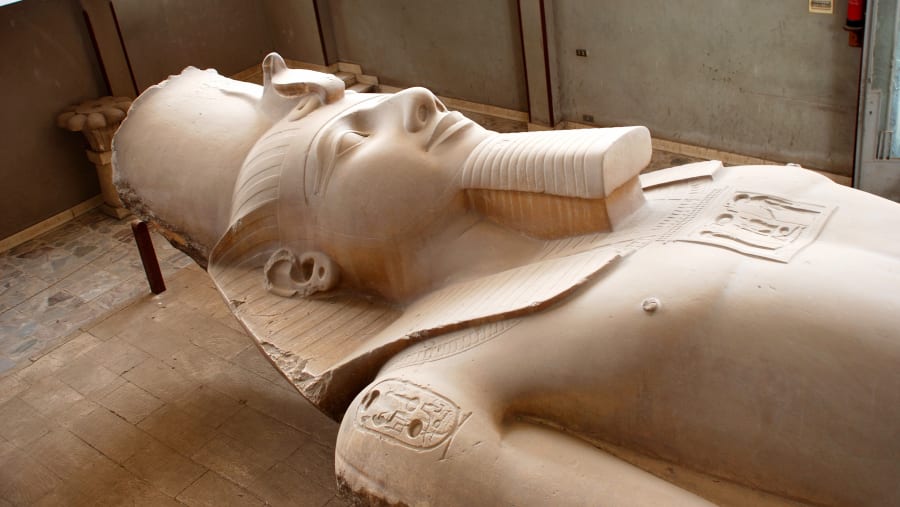 statue of Ramses II