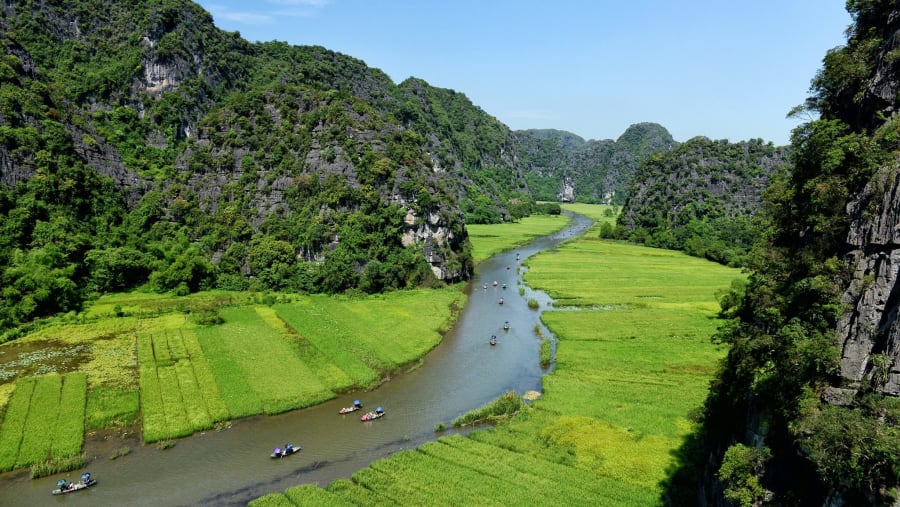 Sail through Tam Coc