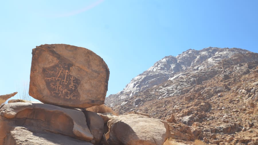 Jabal Al Lawz and Jabal Maqla Tour