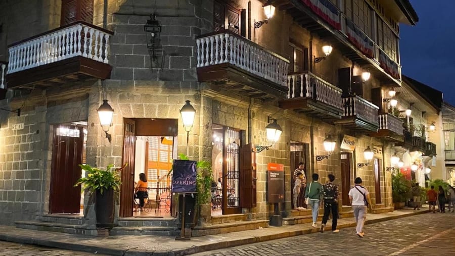 Buzzling streets of the city
