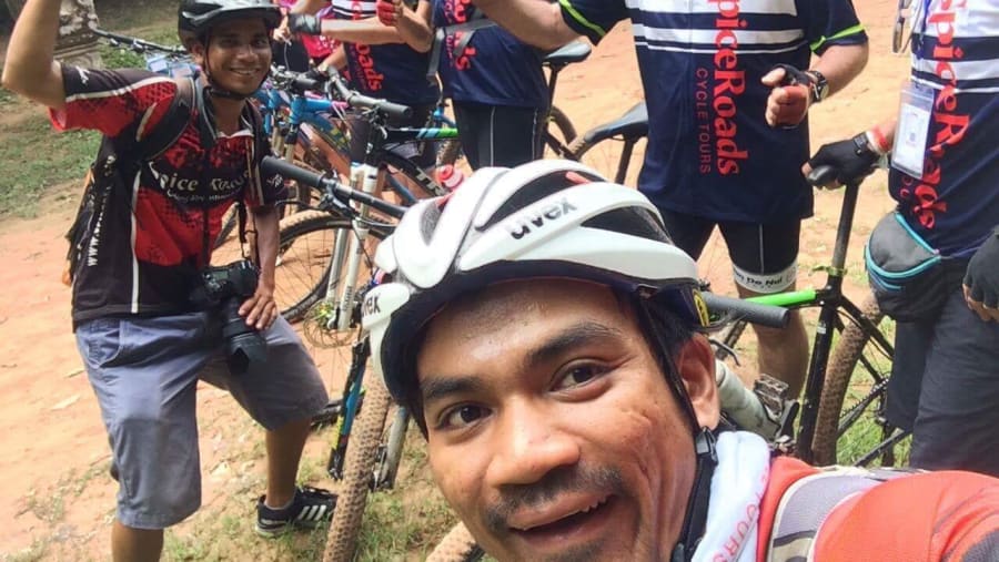 Cycle tour