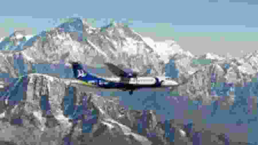 Everest with Aircraft.