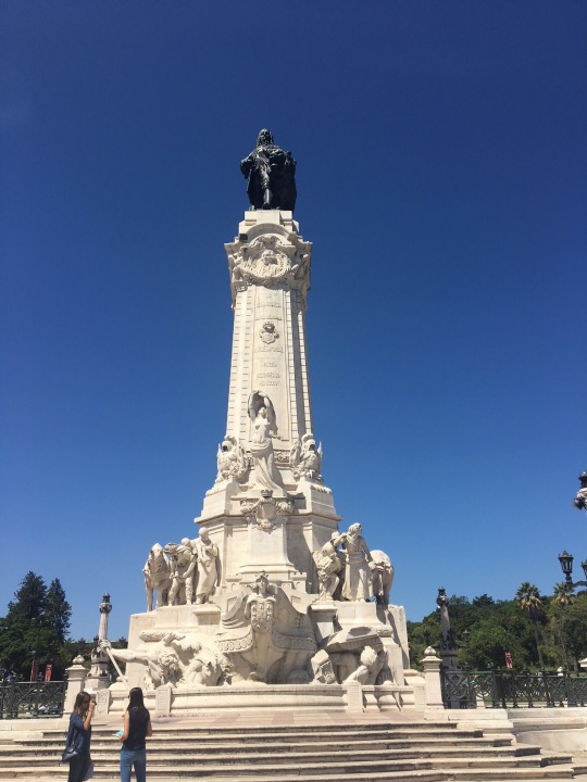Belém Tower, Monument to the Discoveries on the banks of the Tejo Estuary, Commerce Square
