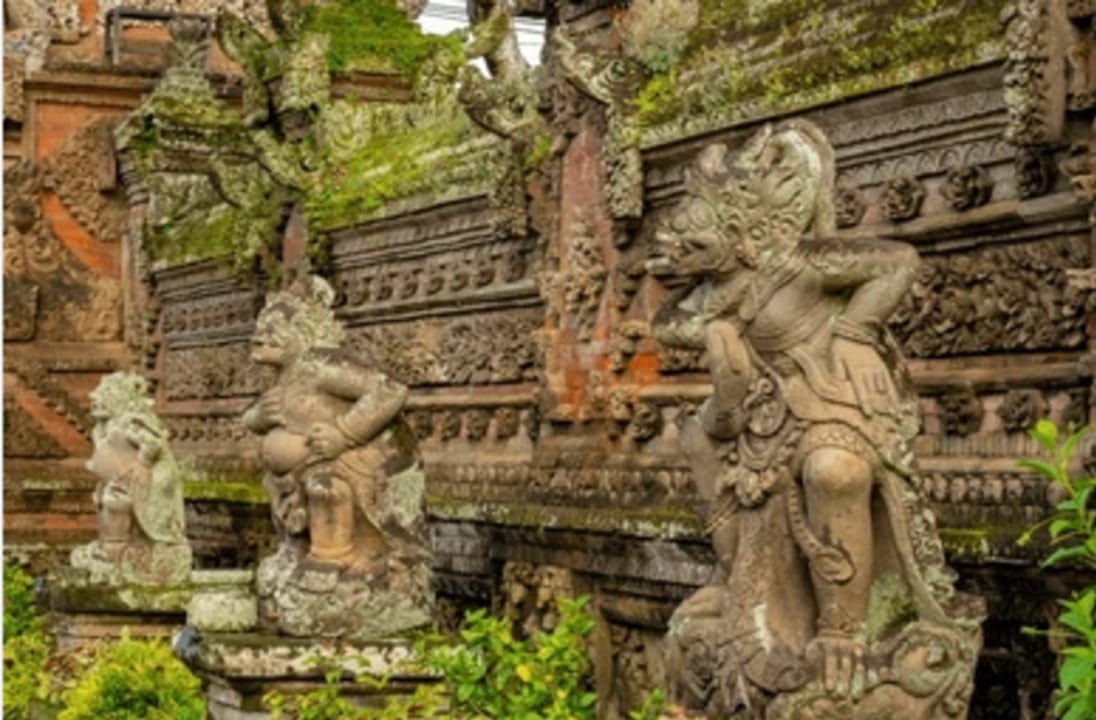 Tohpati batik, Celuk gold and silver work, Mas woodcarving, Hidden Canyon