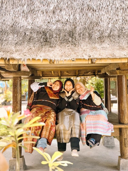 Sade Village, Tanjung Aan Beach, Kuta Lombok Beach, Sukarara Weaving Village