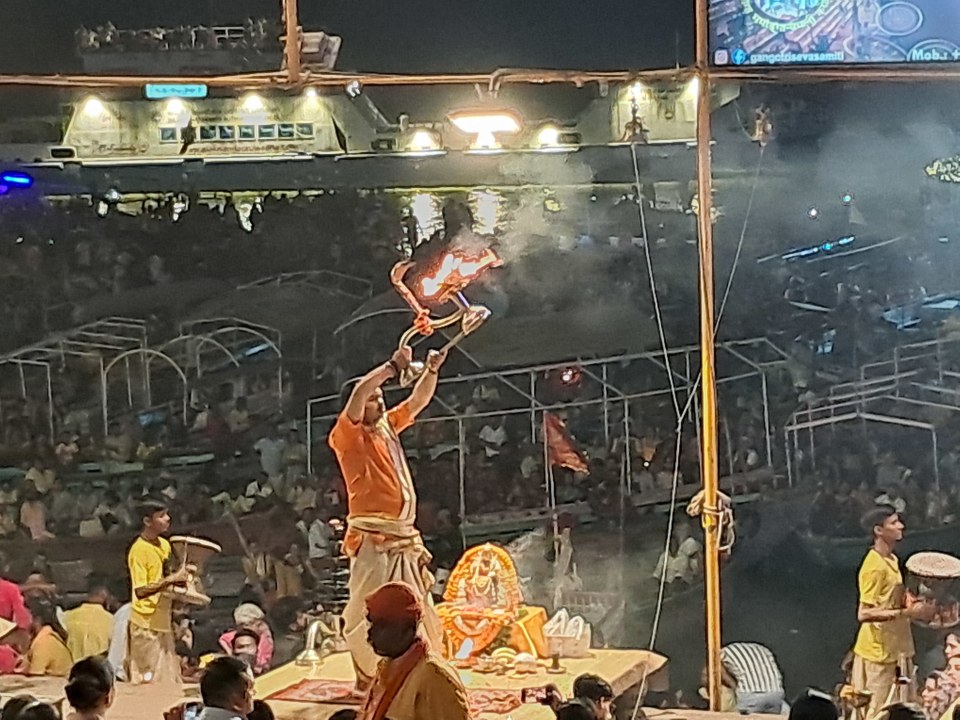 vibrant market, boat ride along the Ganges, Ganga Ghat