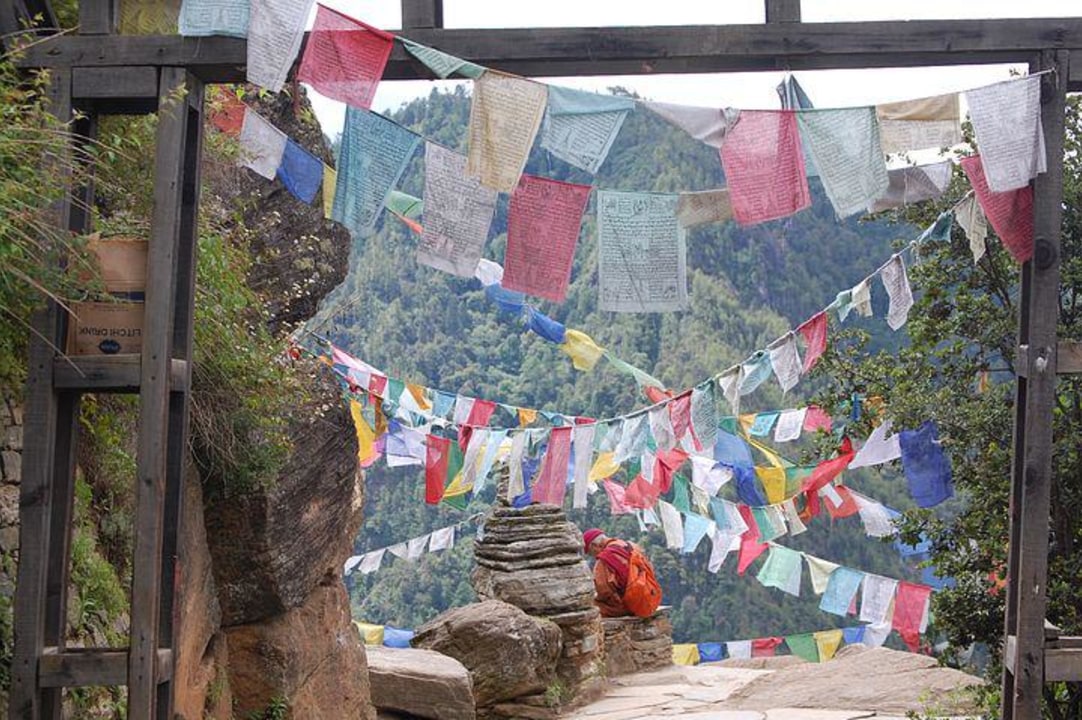 Paro Taktsang, Dochula Pass, Phobjikha Valley, Punakha Dzong