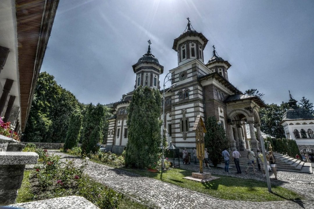 Sinaia Monastery, Peleș Castle, Bran Castle, Brașov