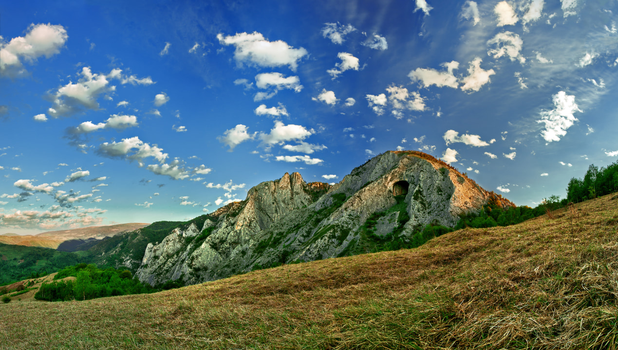 Scarita Peak, Posaga de Sus, Aries River valley, Trascaului Mountains