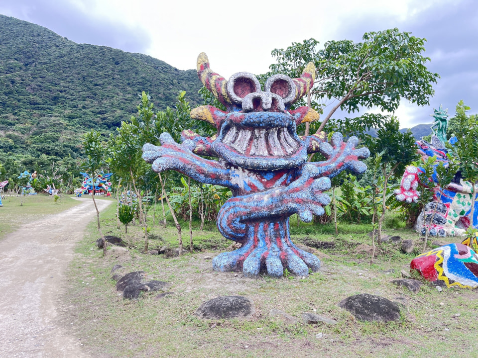 Mt. Banna Observation Deck, Kabira Bay, Yonako Pottery, Yaeyama Minsa Textile Store
