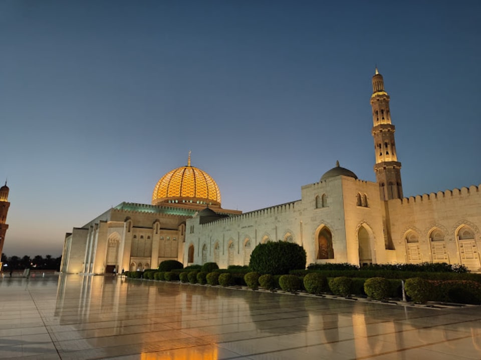 Sultan Qaboos Grand Mosque, Muttrah Souq, Muttrah Corniche, Al Alam Palace
