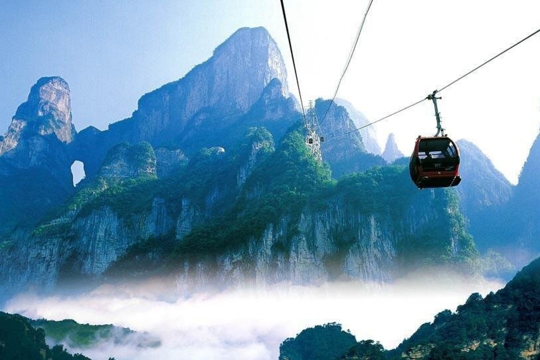 Zhangjiajie National Forest Park, Yuanjiajie and Tianzi Mountain, Zhangjiajie Grand Canyon Glass Bridge