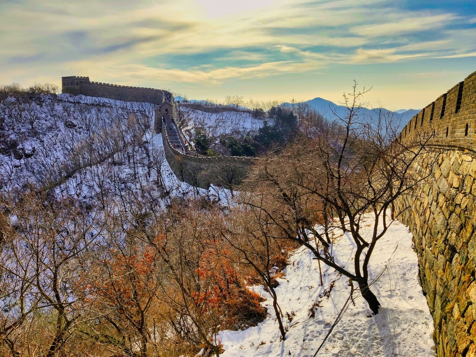 Mutianyu ramparts, Simatai watchtowers, Jinshanling mountain ridges, Huanghuacheng lakeside wall