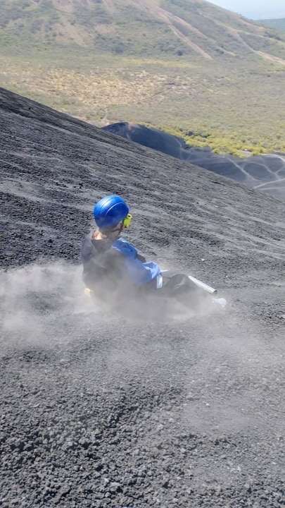 Cerro Negro black volcanic slopes, summit views of the Los Maribios volcanic chain, León