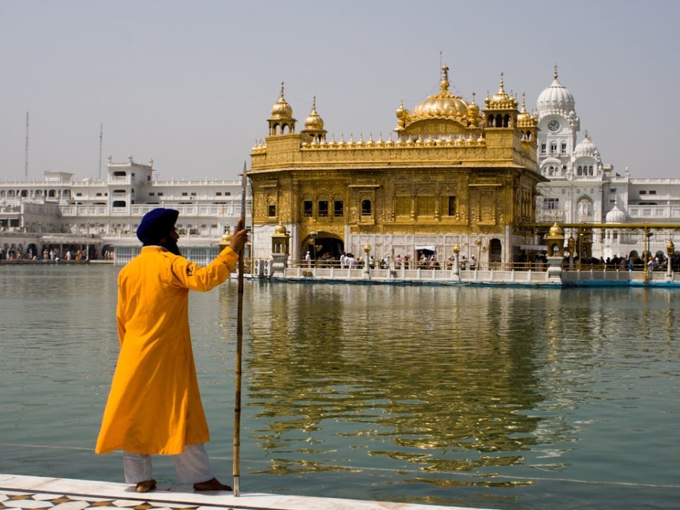 Golden Temple, Jallianwala Bagh, Wagah Border, local markets