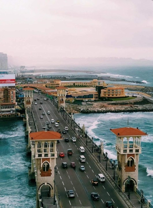 Pompey's Pillar, Catacombs of Kom El Shoqafa, Bibliotheca Alexandrina on the Mediterranean Sea, Citadel of Qaitbay