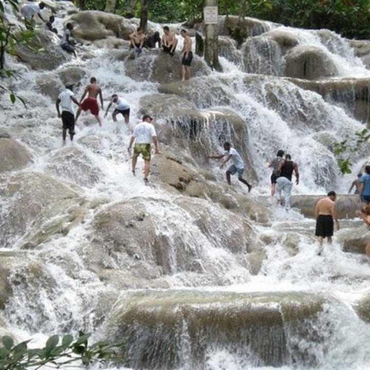 Nine Mile birthplace, mountains of St Ann, Dunn's River Falls